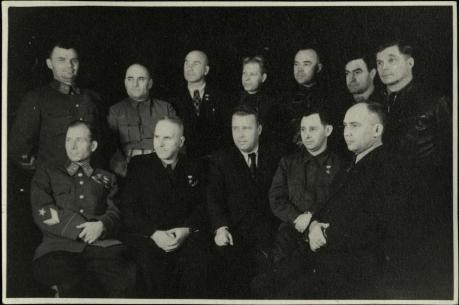 Обложка книги Руководство Кировского завода с гостями из Москвы Фотография